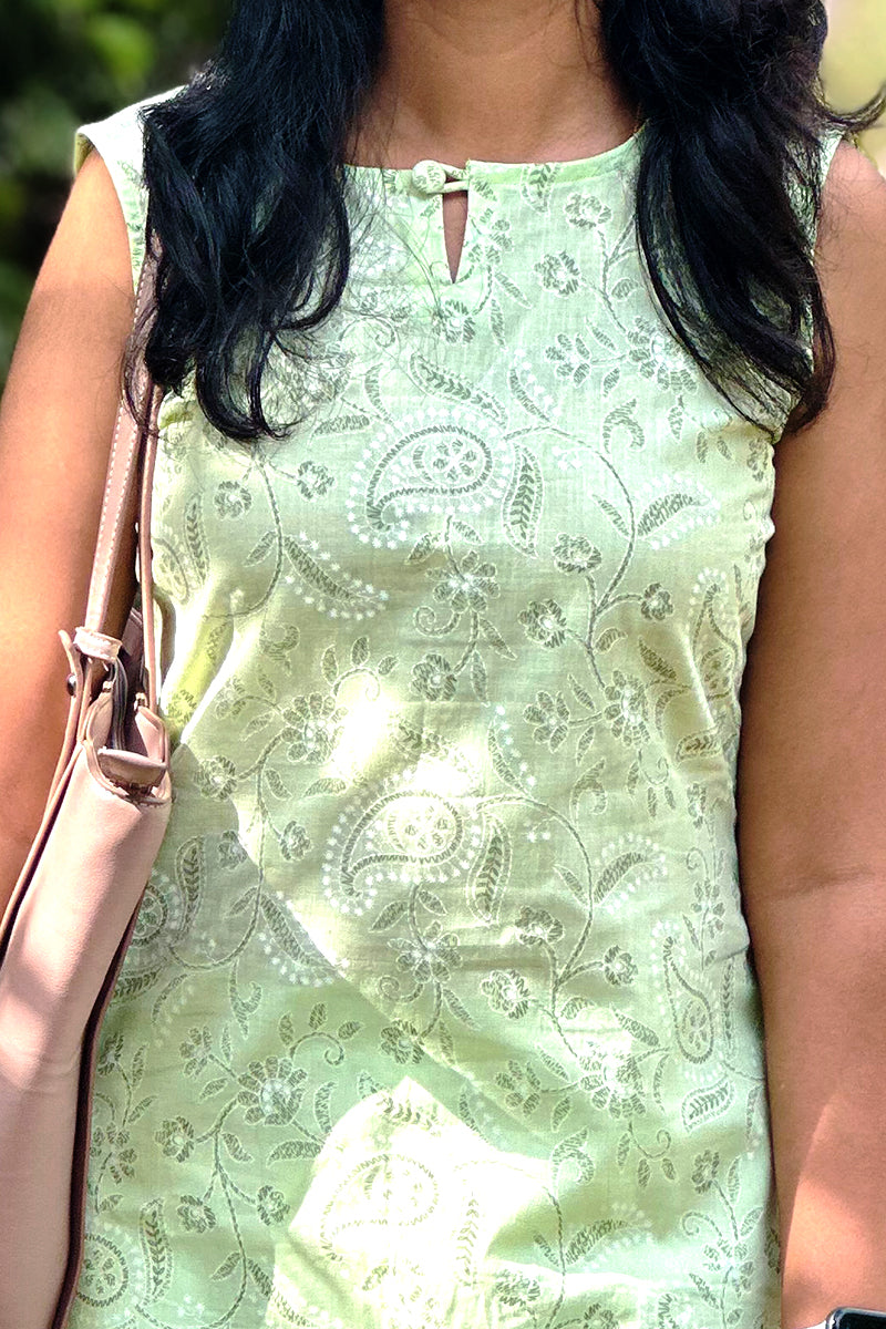 Light green cotton sleeveless kurti