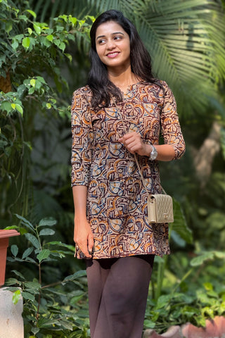 Short Kurti